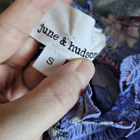 June & Hudson Floral Blouse - Picture 5 of 6